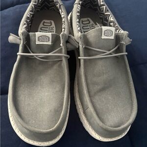 Hey Dude Men's Light Gray Wally Slip-On Loafers